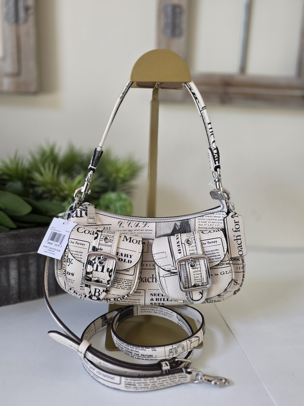 Coach Ashton Shoulder Bag Newsprint NWT Crossbody White Black Leather - Picture 2 of 13